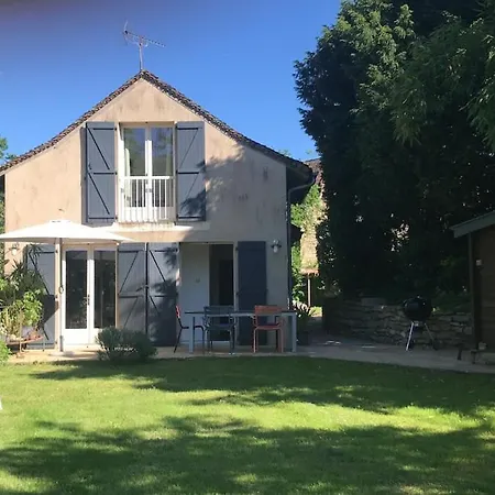 Hébergement de vacances L'atelier, Confort, Bain A Remous Et Nature