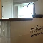 Hébergement de vacances L'atelier, Confort, Bain à Remous Et Nature *