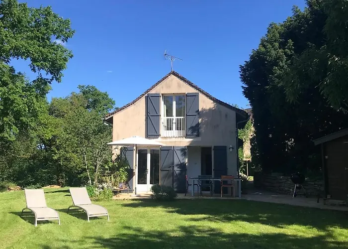 Hébergement de vacances L'atelier, Confort, Bain à Remous Et Nature Parisot (Tarn-et-Garonne)